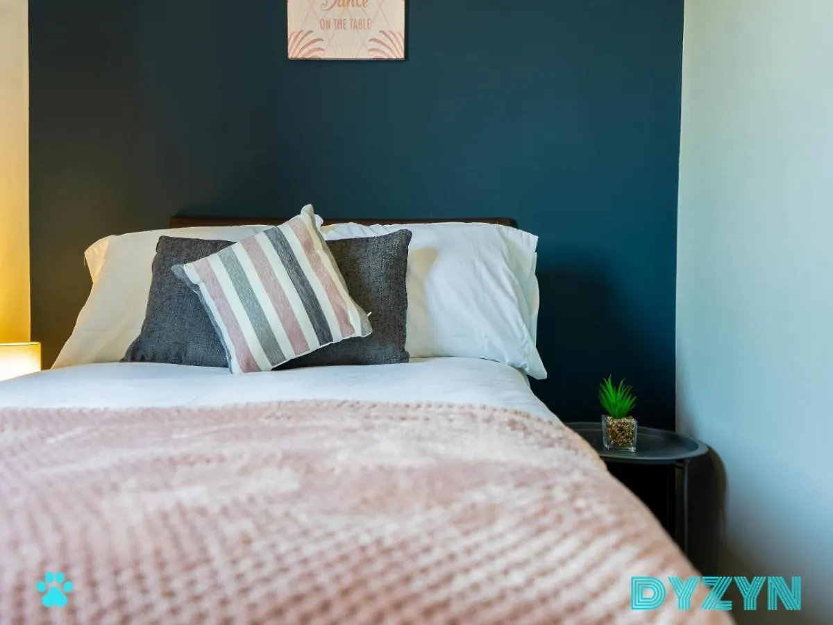 Cozy 2Br Retreat Prime Cardiff Location公寓